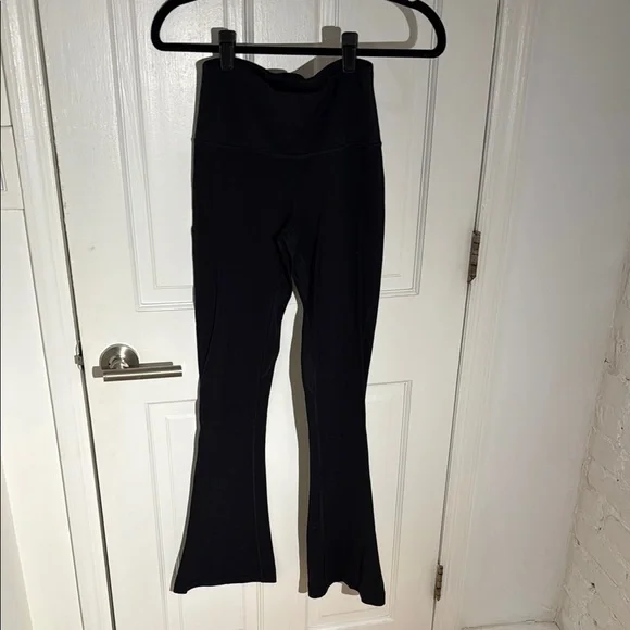 lululemon athletica Black Flare Leggings - Picture 1 of 1